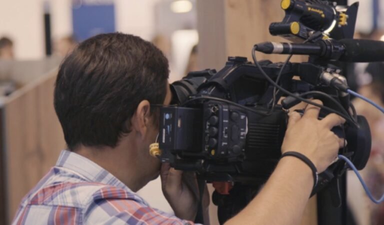 Coordinating Multiple Camera Operators During a Live Event
