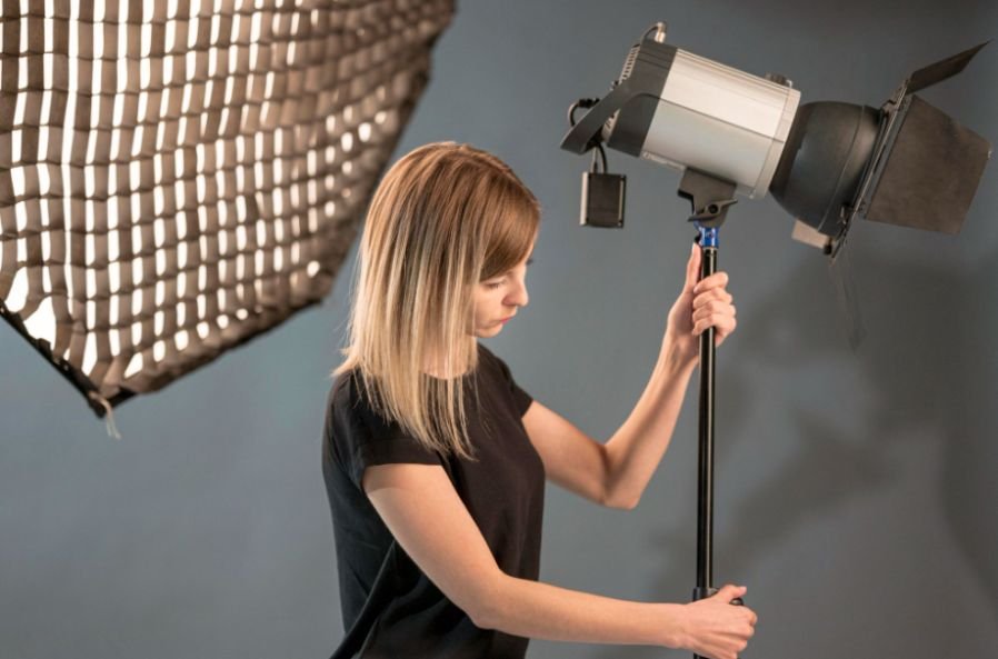 Should You Move the Camera or Rotate the Product?