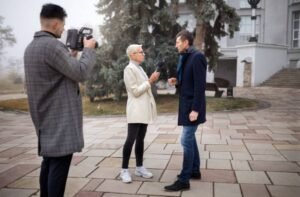 Tilt Shot vs Pedestal Shot: What’s the Real Difference?