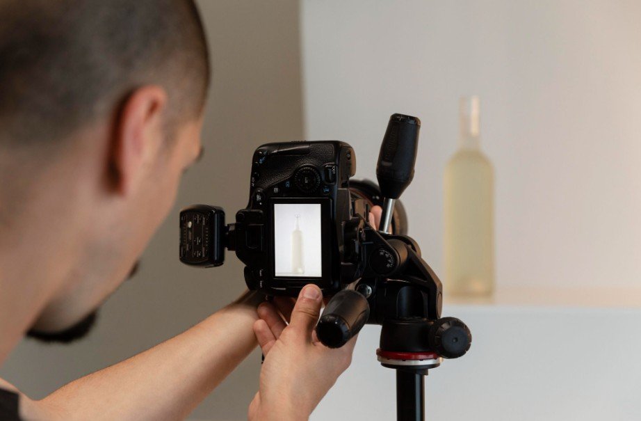What Camera Movement Mistakes Make Product Videos Look Cheap?