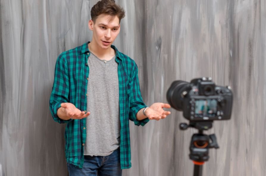 Push-In vs Zoom: What’s the Real Camera Movement Difference?