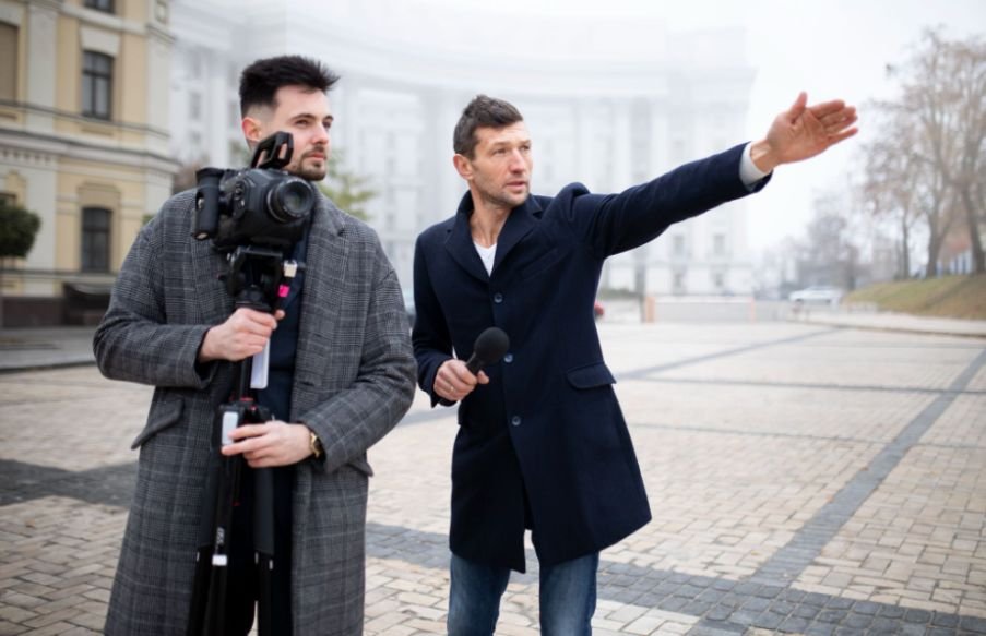 When Should You Use a Dolly Shot?