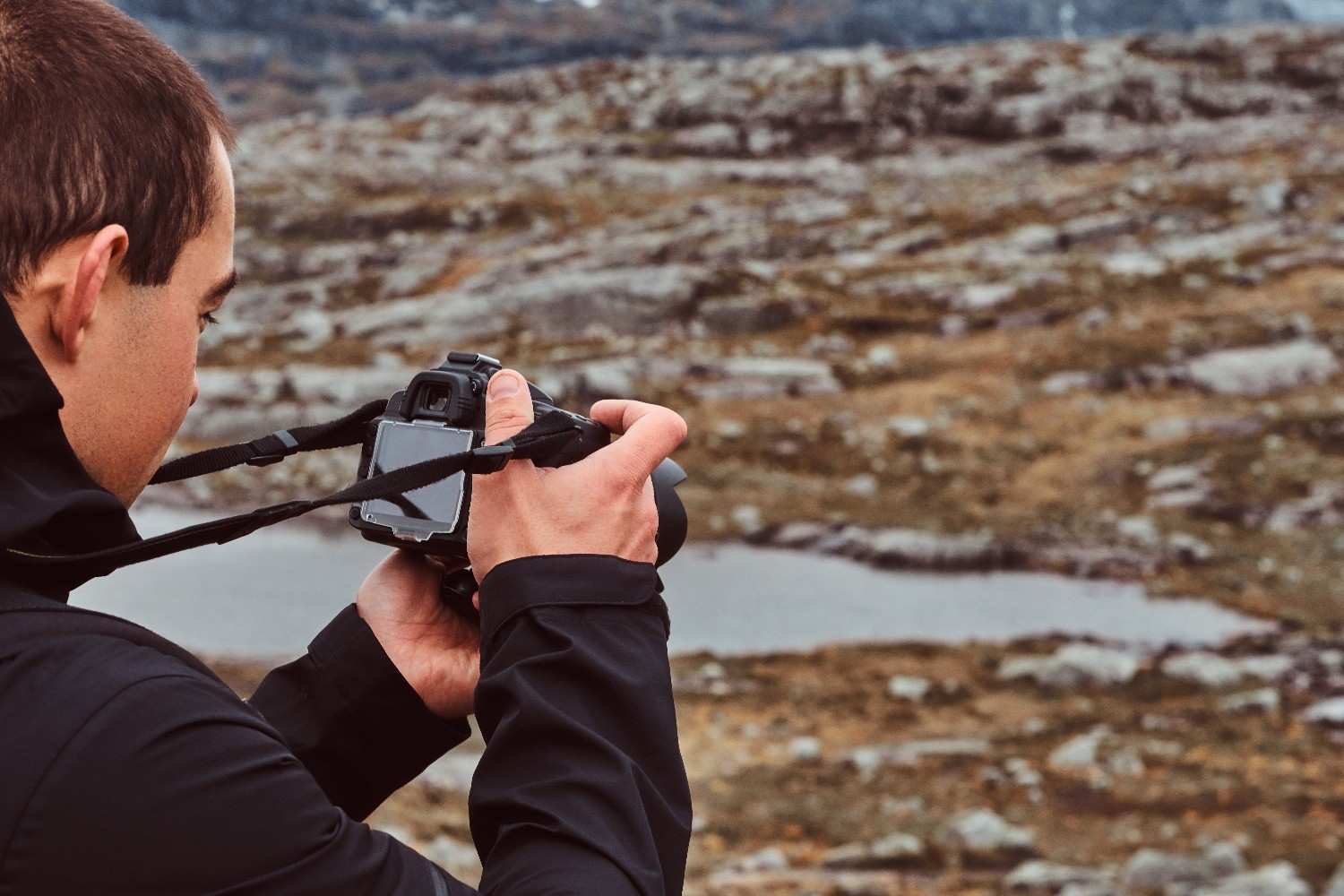 How Do You Keep Fast Chase Cinematography Easy to Follow?