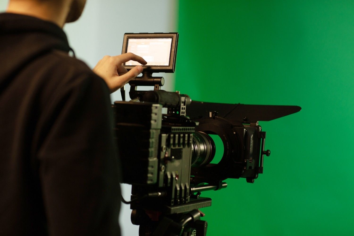 Which Rotational Camera Movements Keep the Camera in One Spot?